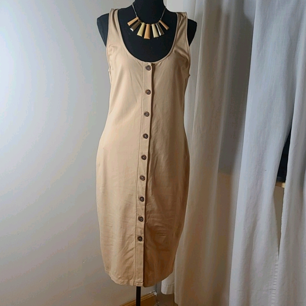 - Button-up dress